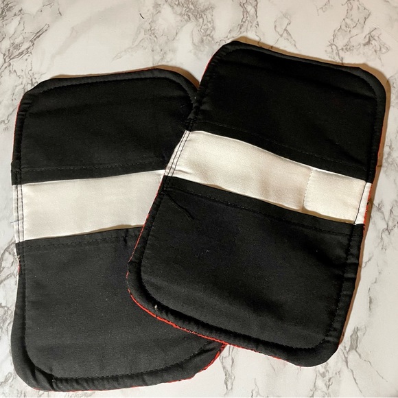 Magnetic Pot Holders - set of 2 - Picture 2 of 2